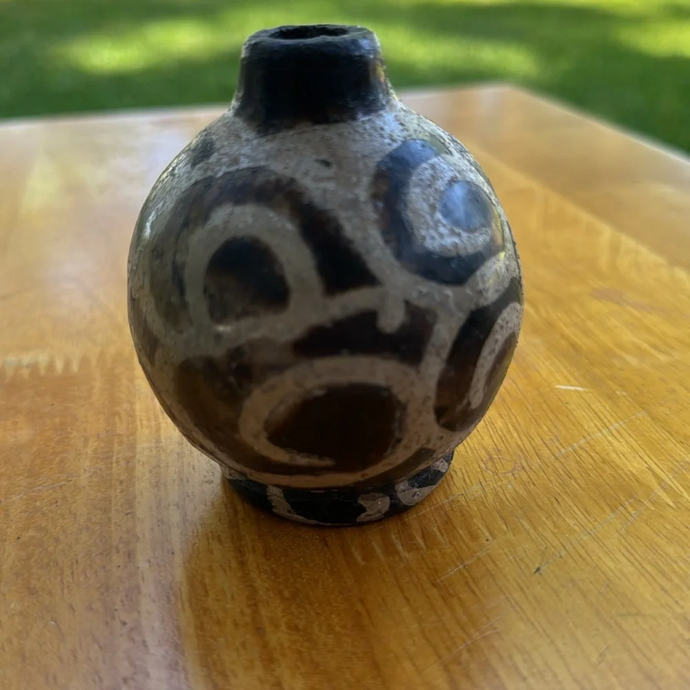 Unique Pottery Jar/Vase - Picture 1 of 12